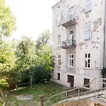 Huge Apartment At Castle
